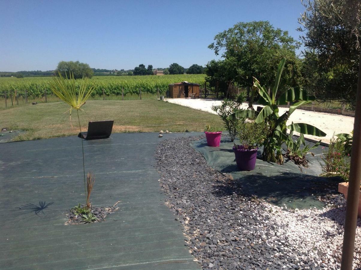 Bed and Breakfast Le Sang Des Vignes Monbazillac Exterior foto